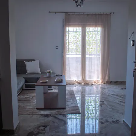 Luxe Suite, Chrysa's Private Getaway