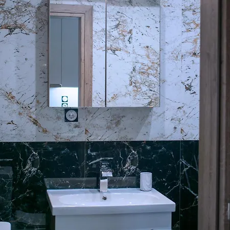 Appartement Luxe Suite, Chrysa's Private Getaway *