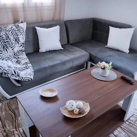 Luxe Suite, Chrysa's Private Getaway Appartement *